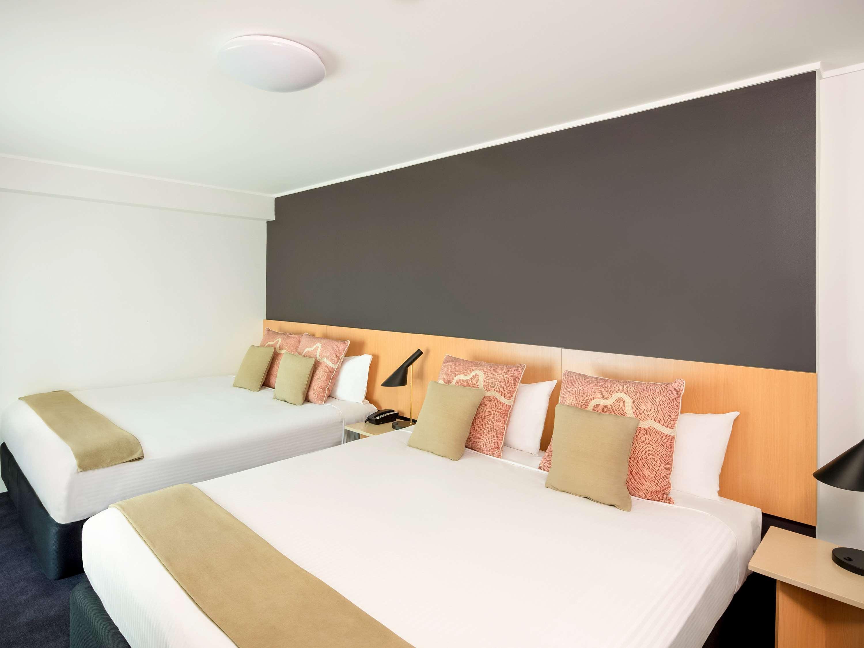 Ibis Sydney World Square Hotel Exterior foto